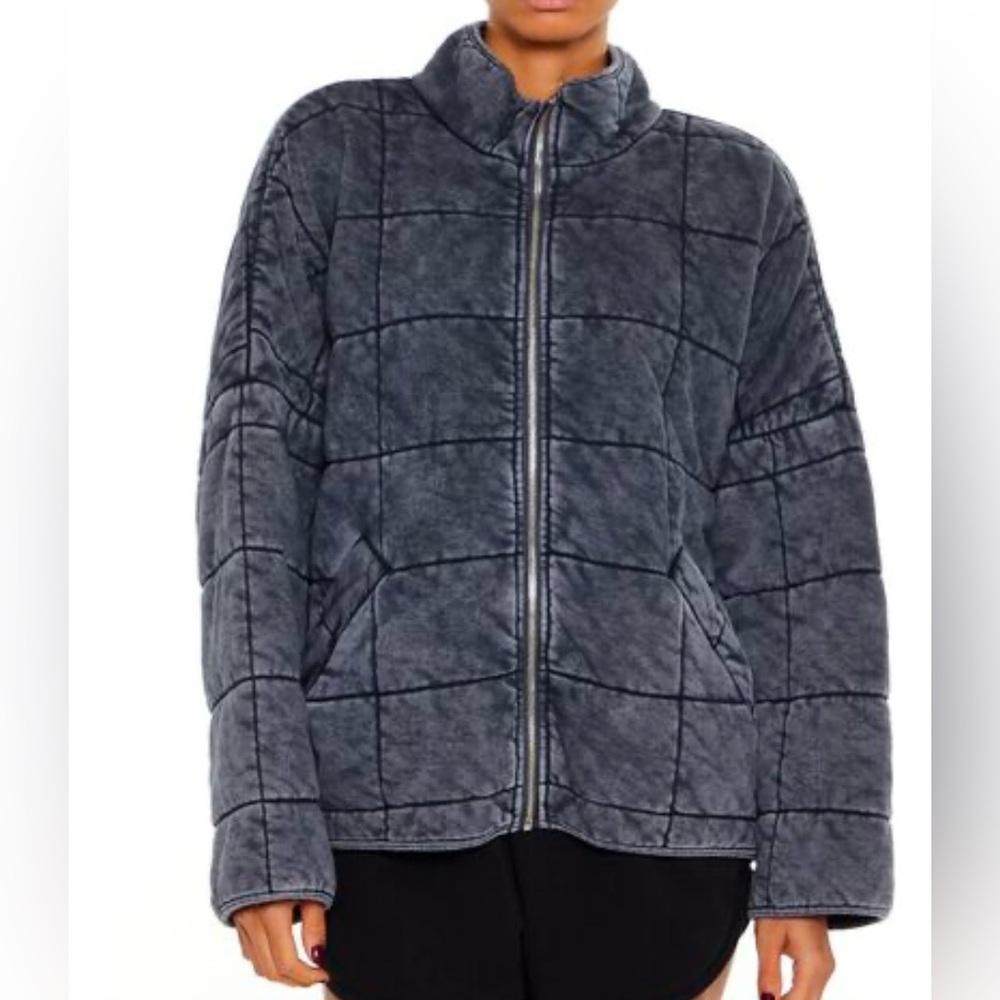 NWT Quilted Zip Up Jacket, Size Medium, Black